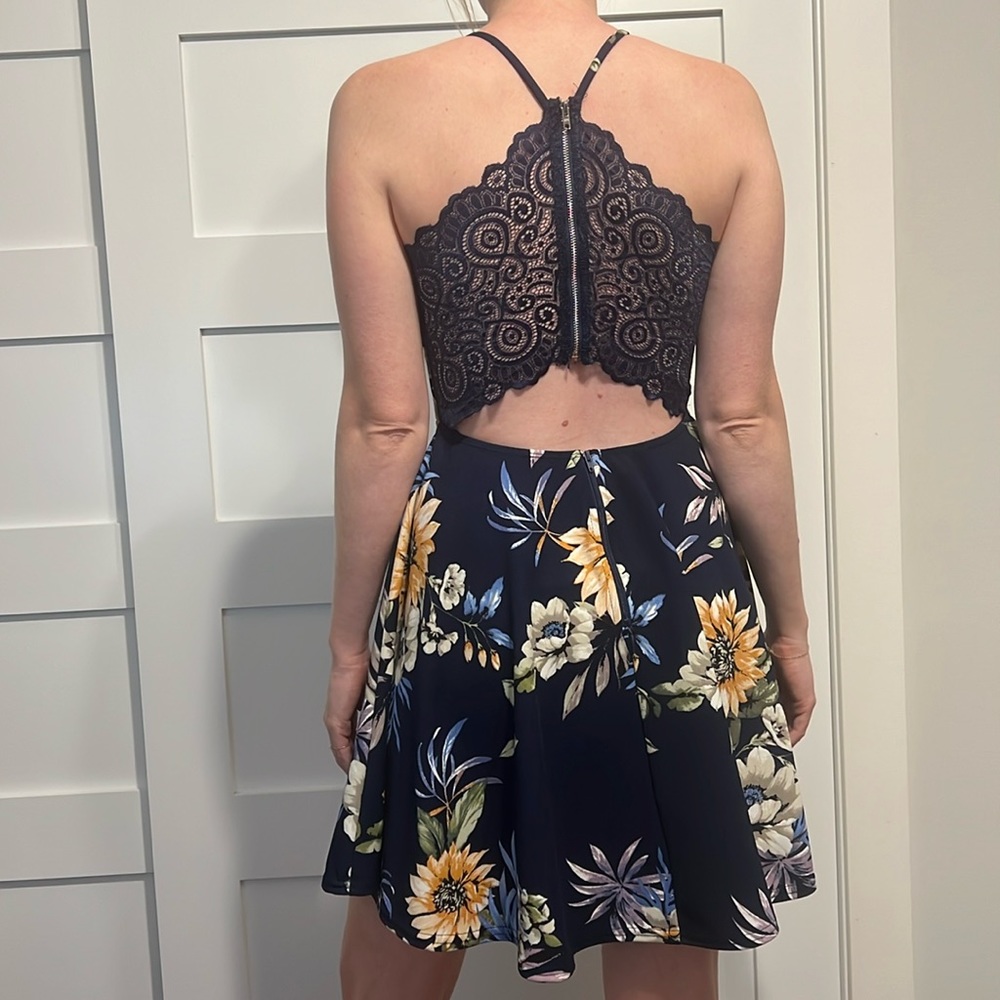 Mini floral blue dress with lace back size small